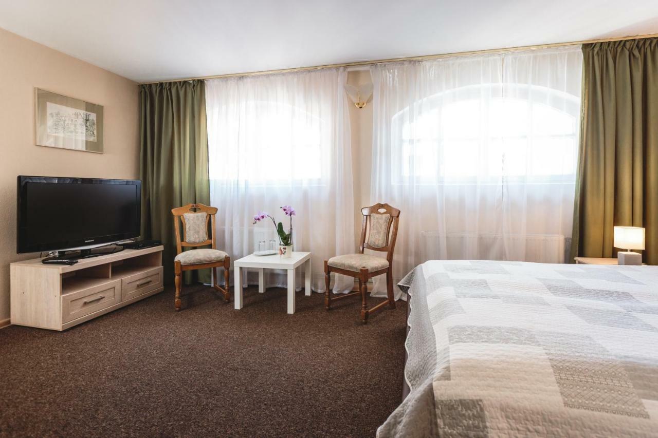 Karle Hotel Vitrupe Luaran gambar